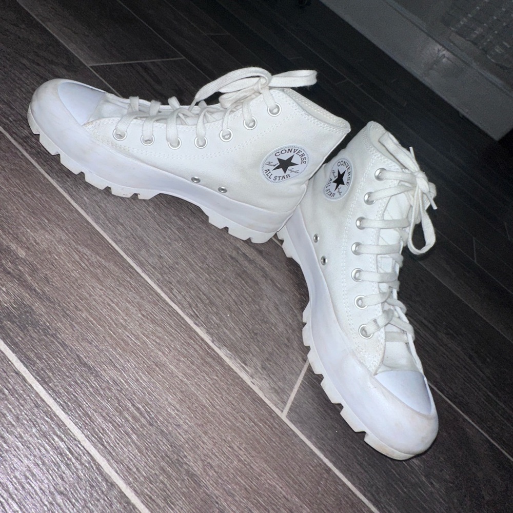 WOMEN'S CONVERSE CHUCK TAYLOR ALL STAR LUGGED PLATFORM SNEAKERS